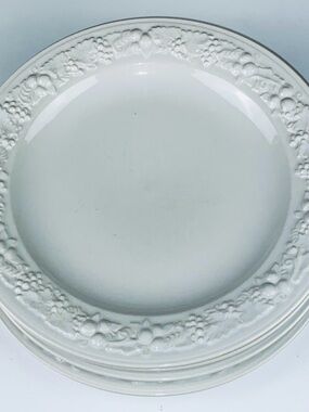 Homer Laughlin White Embossed Ceramic Dinner Plates- 10.75” wide